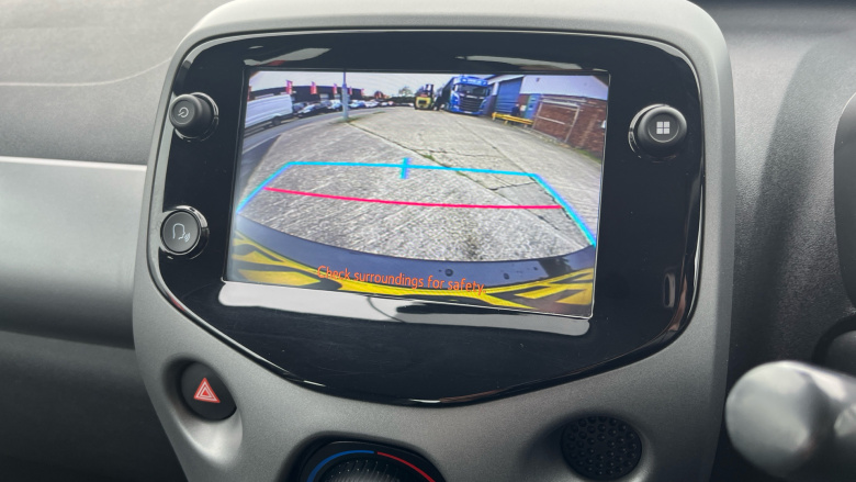 Toyota Aygo 1.0 VVT-i X-Play 5dr Petrol Hatchback